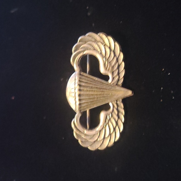 us army Other - Vintage 1940's WWII Paratroopers Jump Wings in sterling silver.